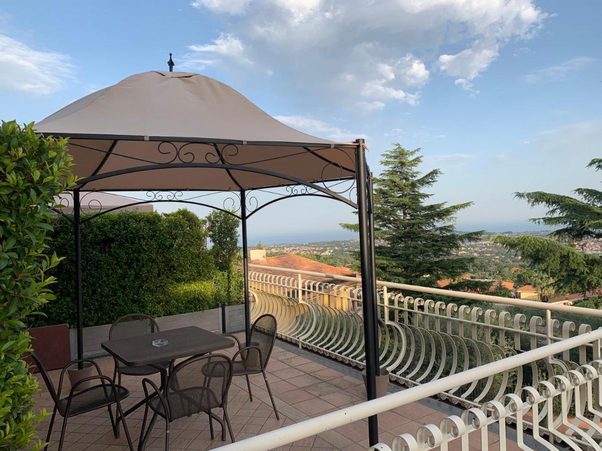 Aparthotel Etna Royal View Trecastagni Exterior foto