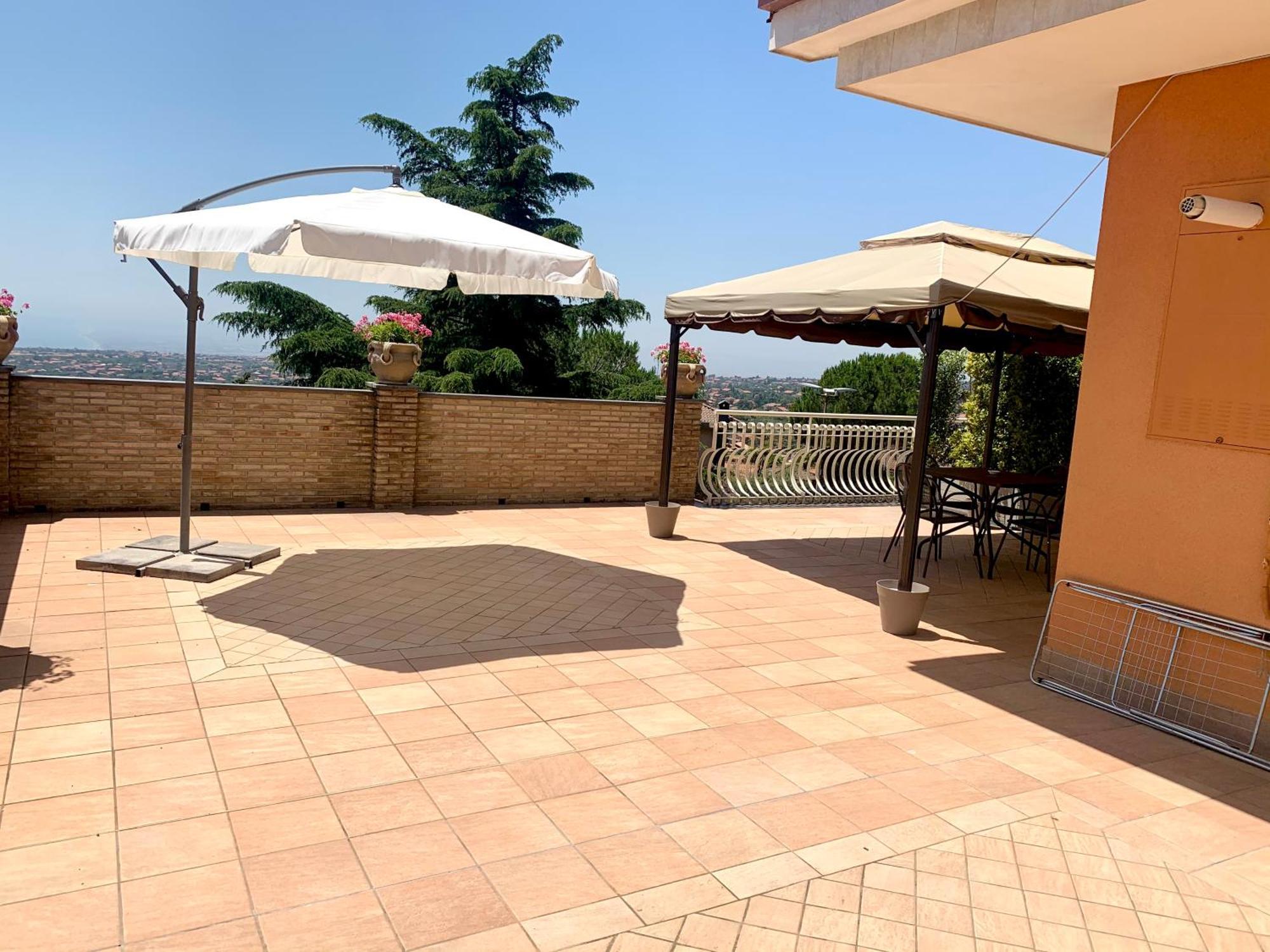 Aparthotel Etna Royal View Trecastagni Habitación foto